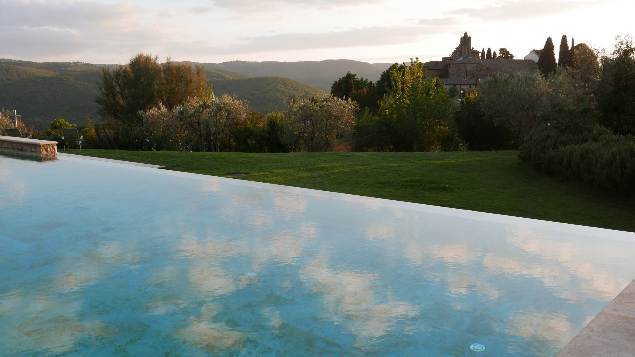 villa le barone panzano in chianti pool